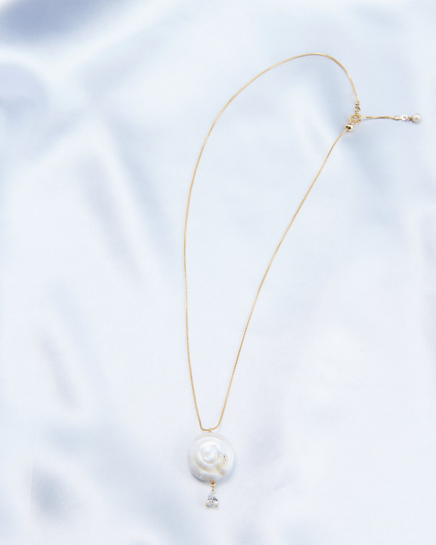 Roman Holiday Pendant Necklace
