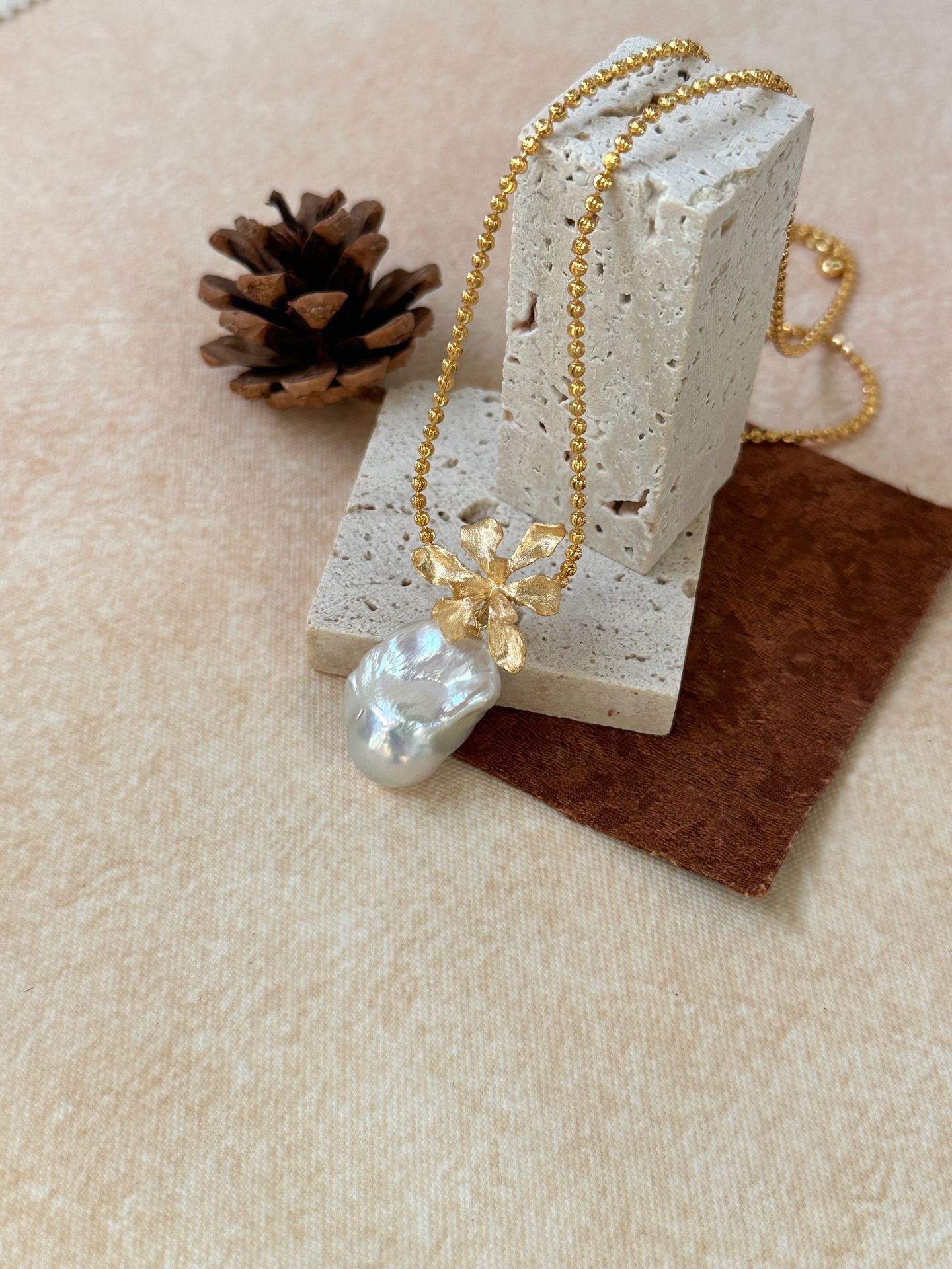 Big Bead Baroque Flower Necklace