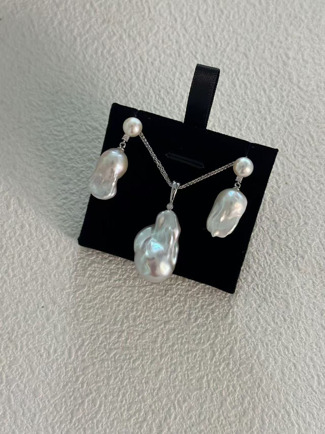 Diamond Ring Baroque Pearl Necklace