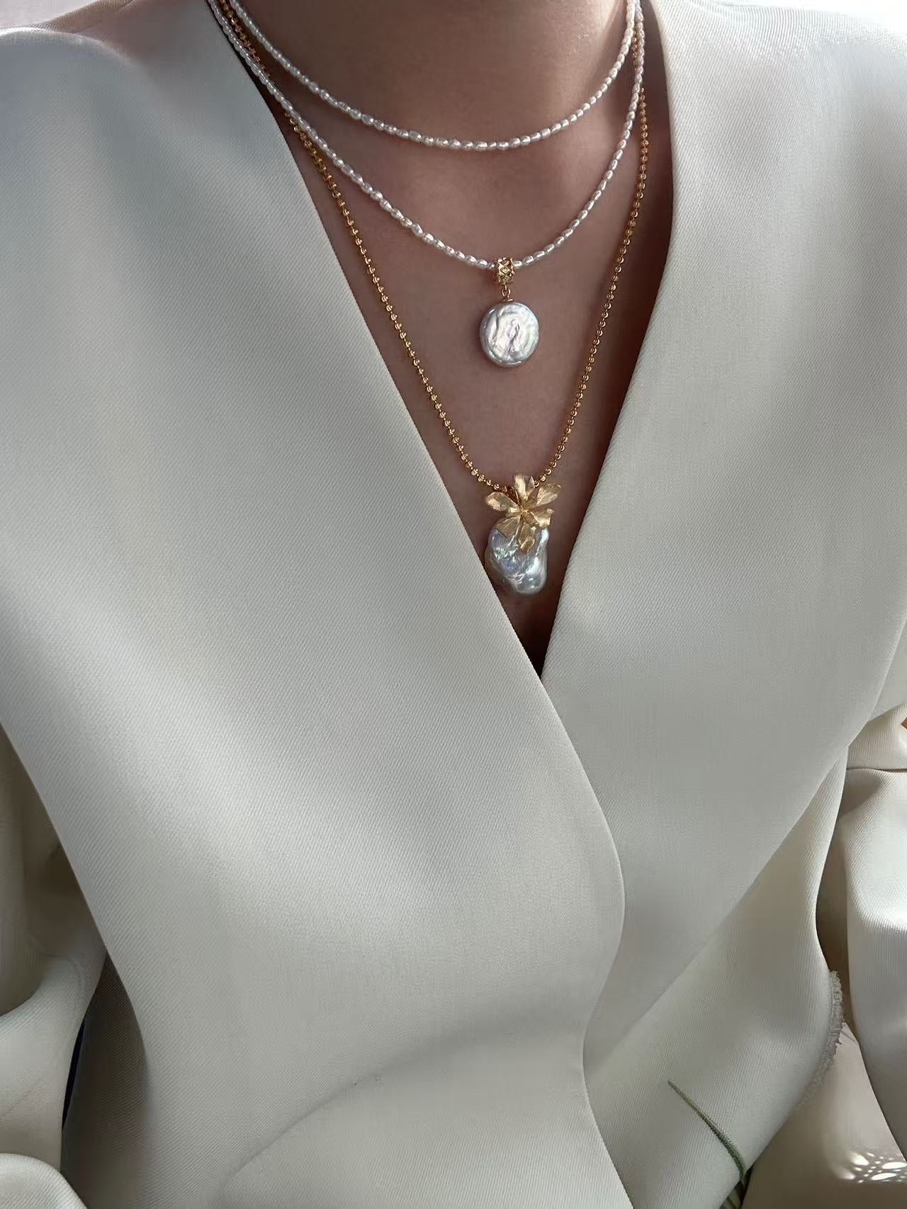 Big Bead Baroque Flower Necklace