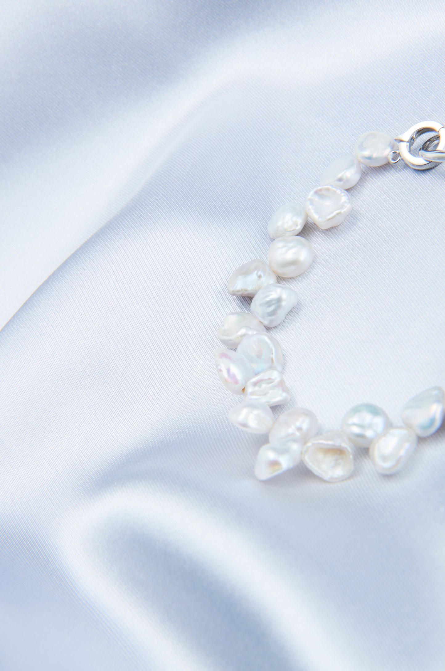 Whole Floral Petal Bracelet