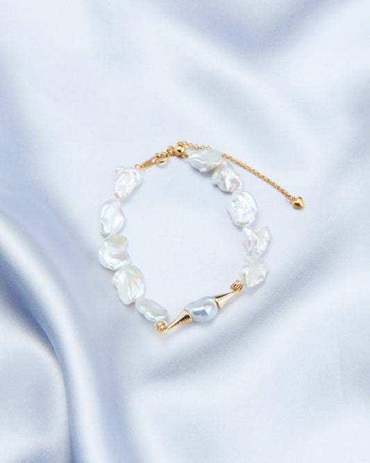 Whisker Pearl Bracelet