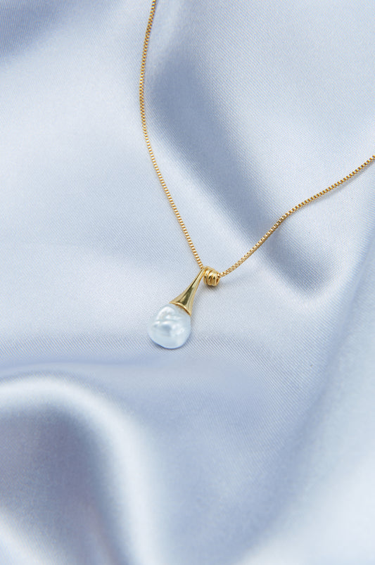 Muse Pearl Necklace