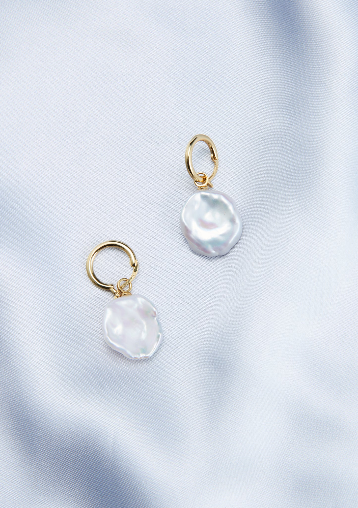 Flower Baroque Pearl Earring