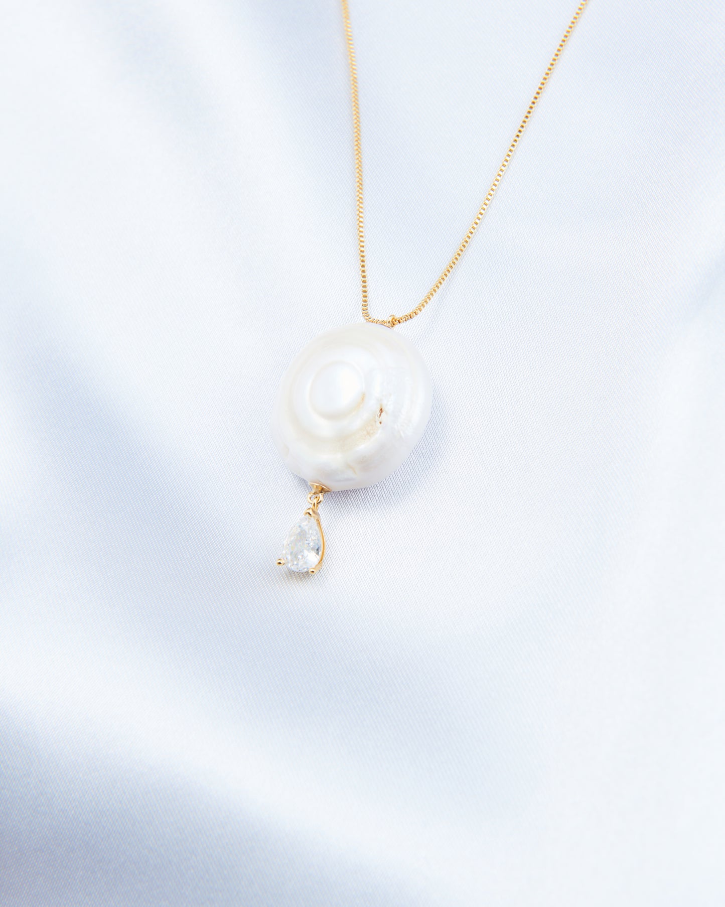 Roman Holiday Pendant Necklace