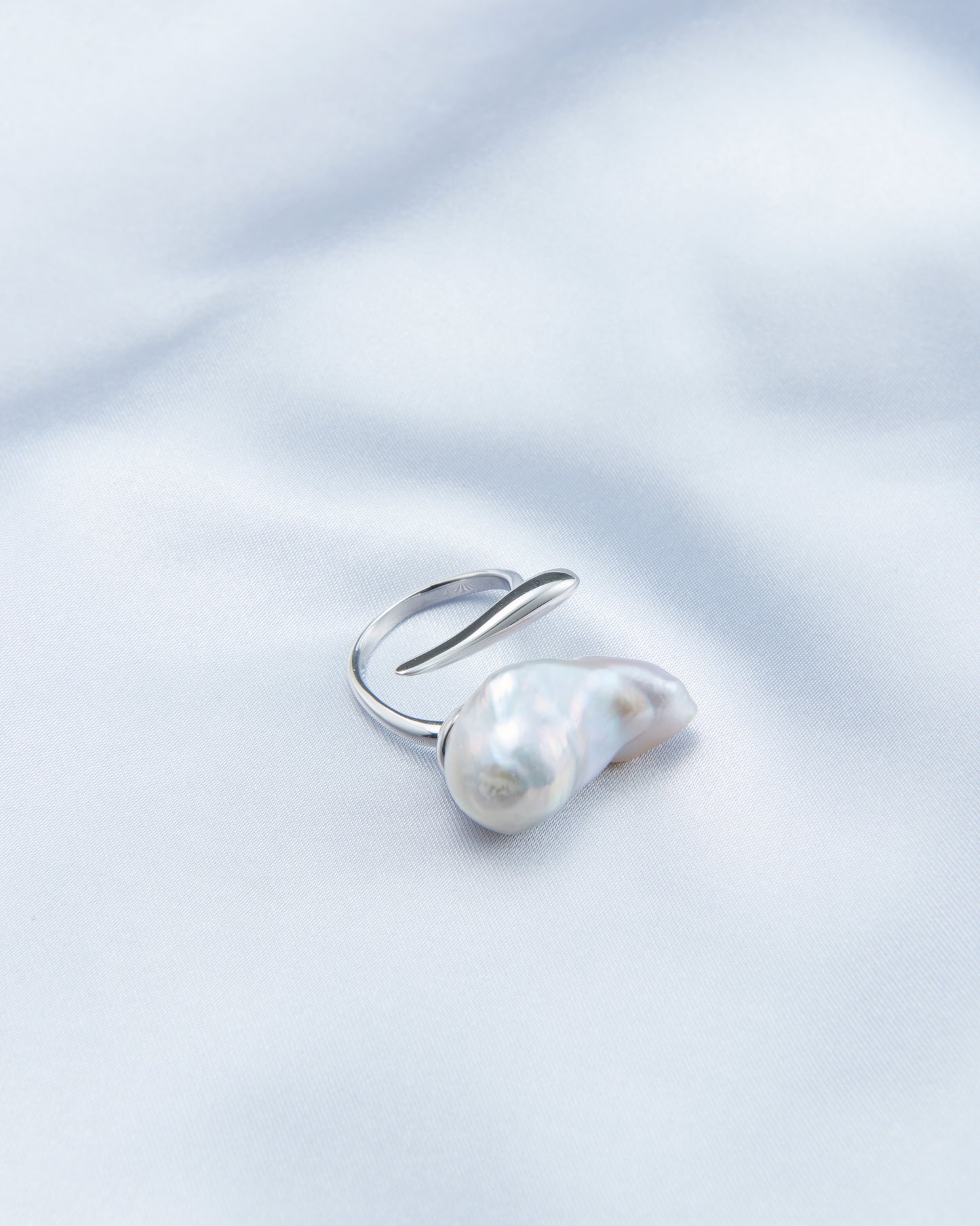 Baroque Pearl Arrow Ring