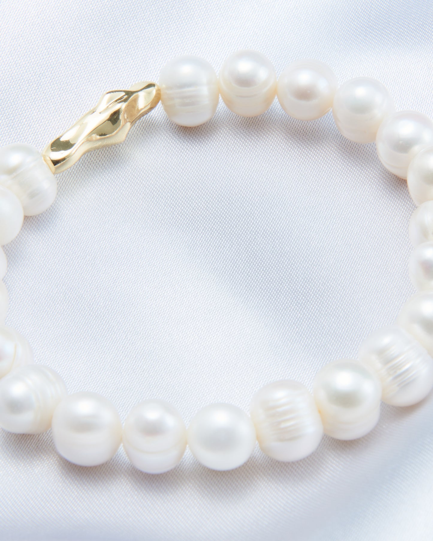 Twist Small Pearl Bracelet