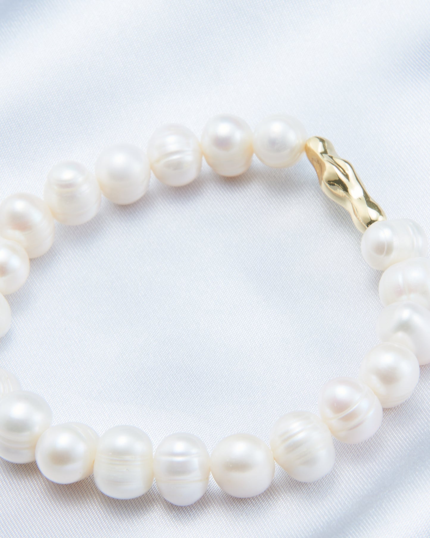Twist Small Pearl Bracelet