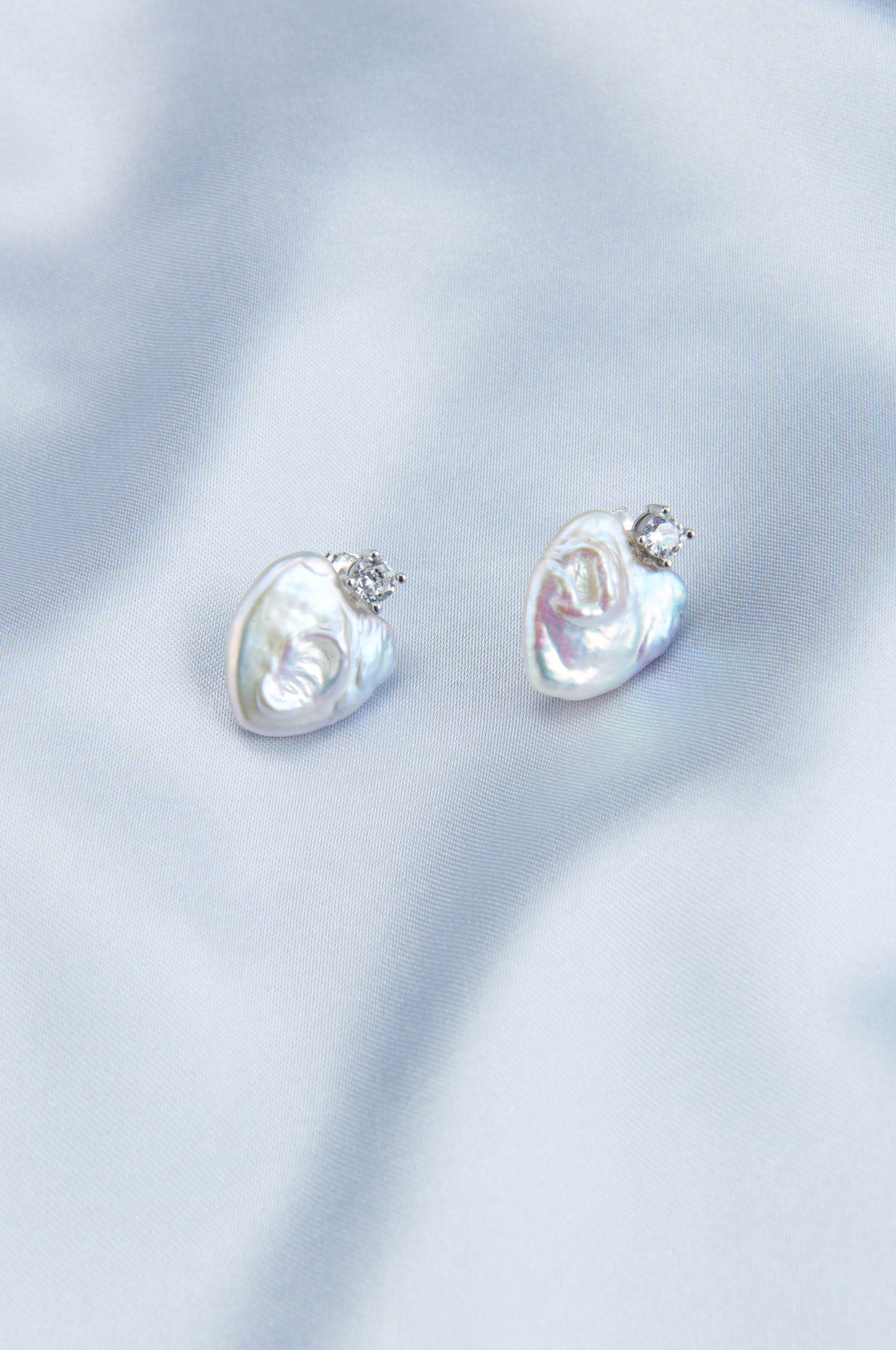 Heart Baroque Pearl Earring
