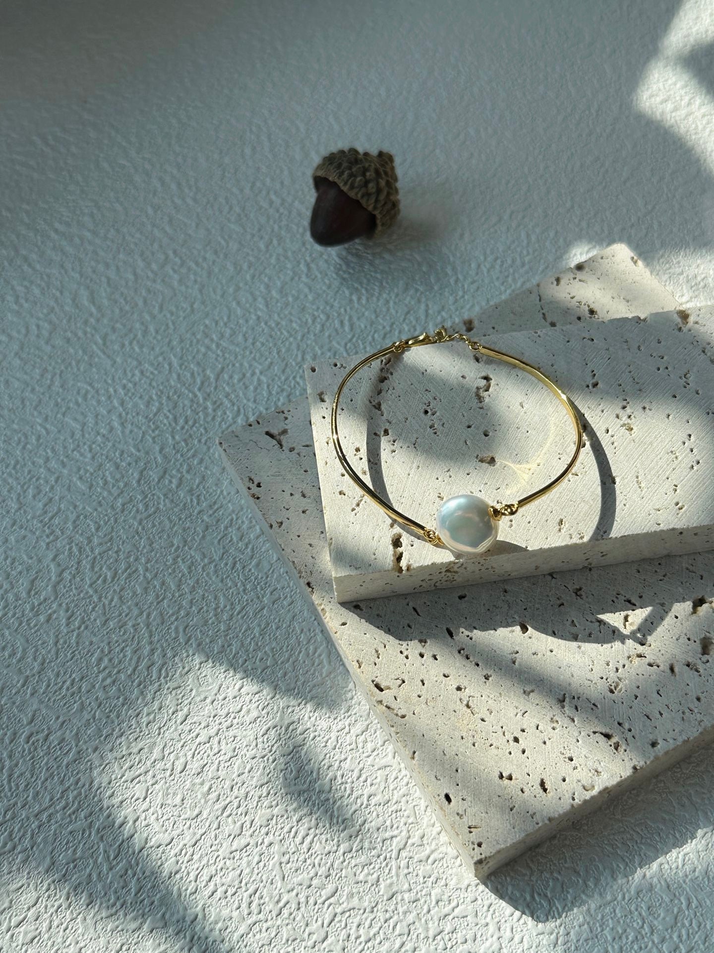 Full moon Pearl Bracelet